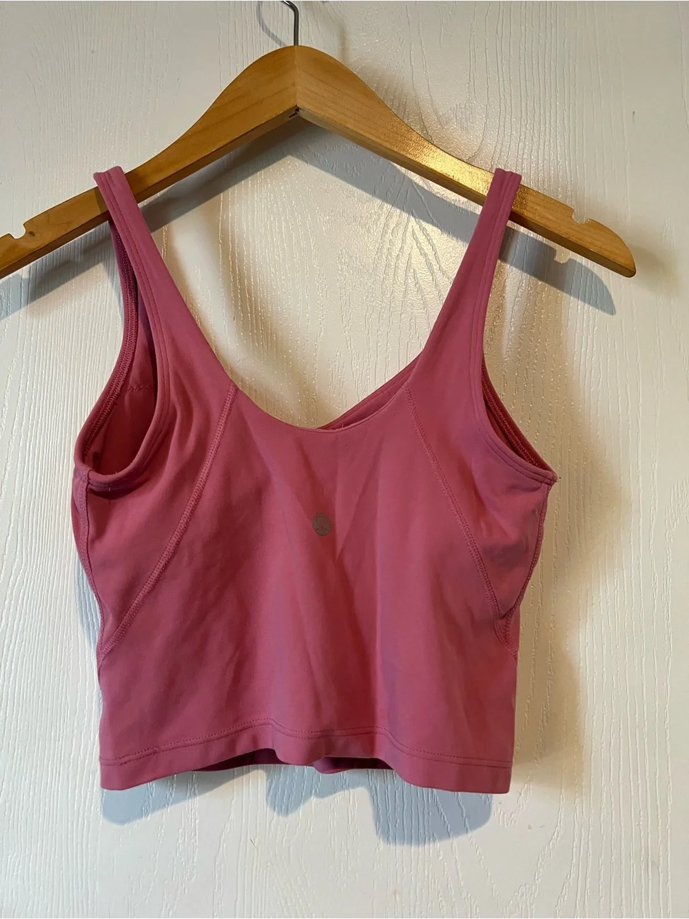 lululemon athletica sleeveless cropped